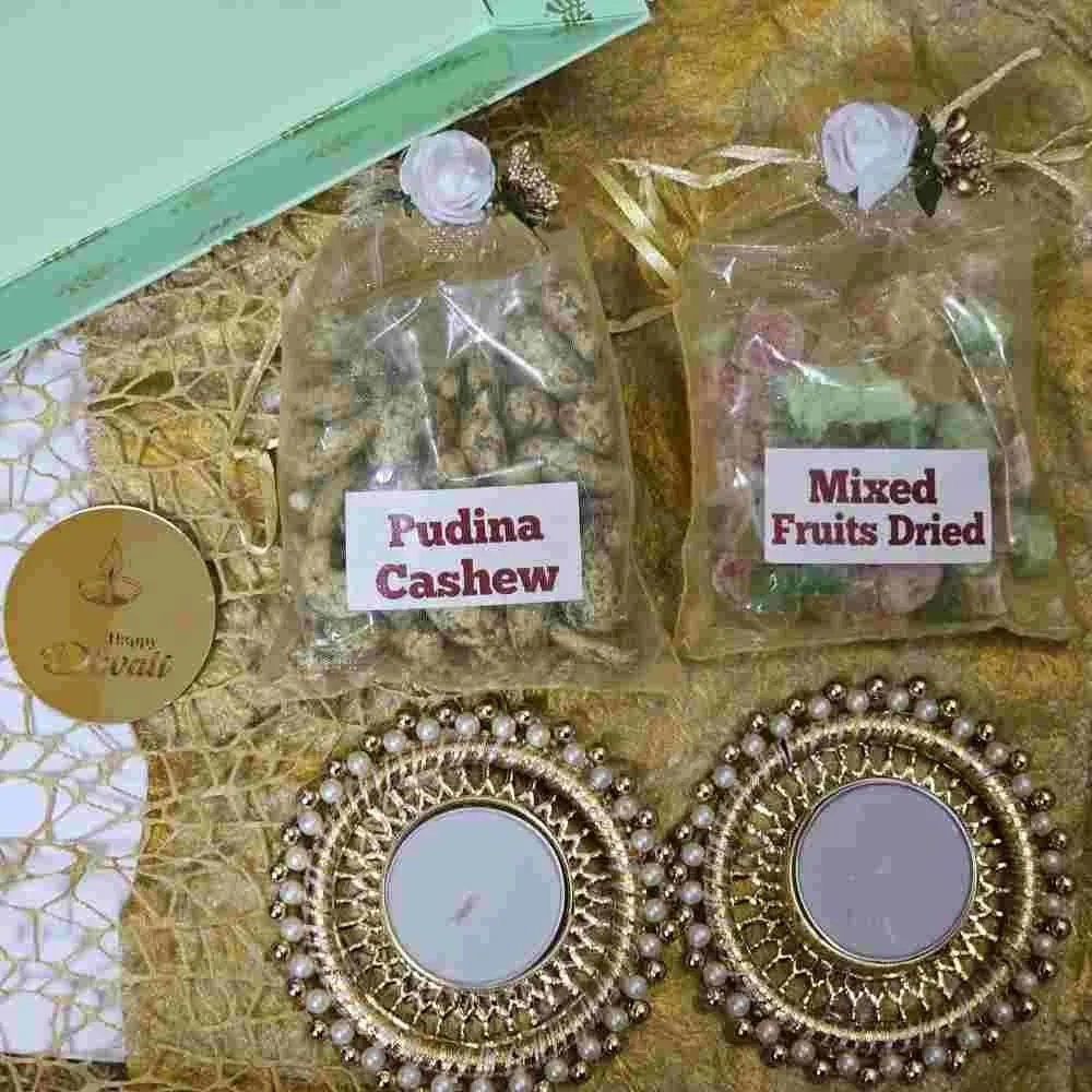 Luxury Diwali Box with Cashews and Mixed Fruits Online